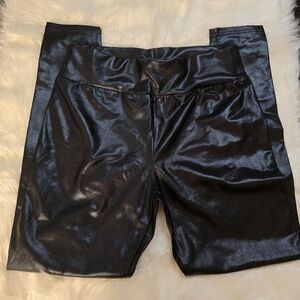 Women’s Black Waistband Silky Leather Skinny Pants Size M
